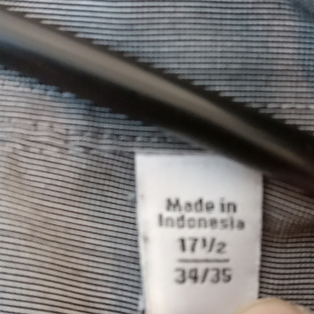 Calvin Klein Slim Fit Men's Size 17.5 34/35 Button Down Long Sleeve Shirt EUC! - Picture 7 of 16